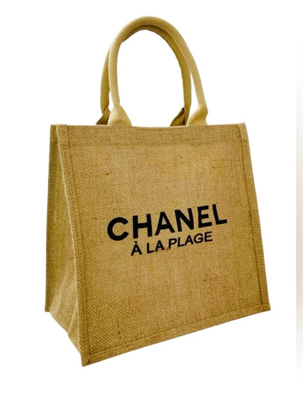 Chanel ala plage tote NEW